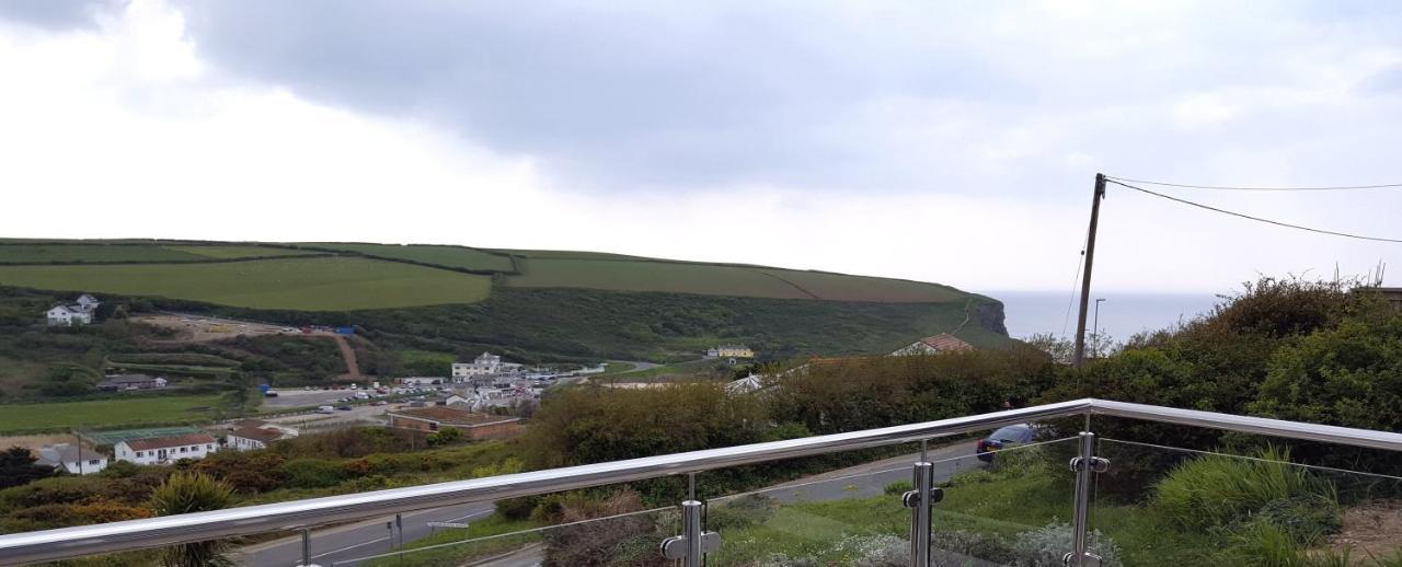 Mawgan Porth Apartments Exteriör bild